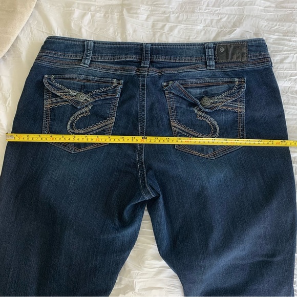 SILVER SUKI SURPLUS Women PLUS DarkWash Denim Jeans Stitch Flap Pocket 24/L32 - Picture 15 of 15